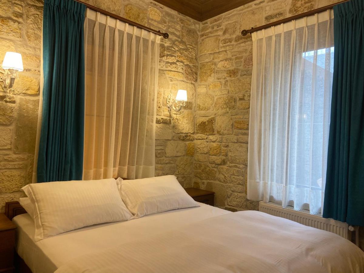 Dionysos 1789 Boutique Hotel Foça Bagian luar foto
