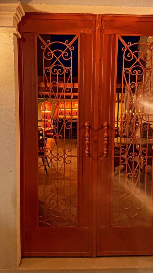 Dionysos 1789 Boutique Hotel Foça Bagian luar foto
