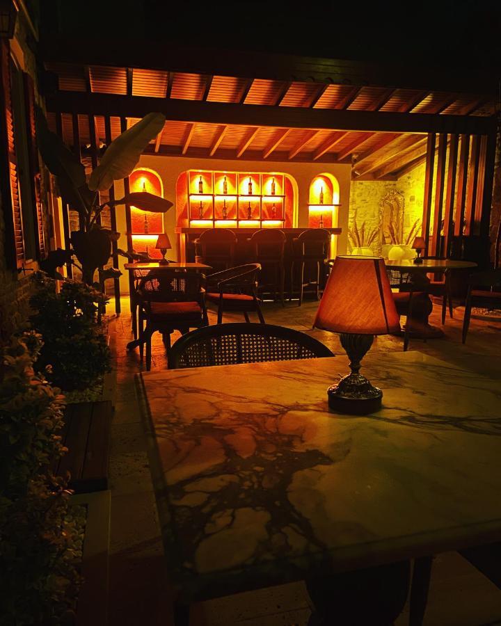 Dionysos 1789 Boutique Hotel Foça Bagian luar foto