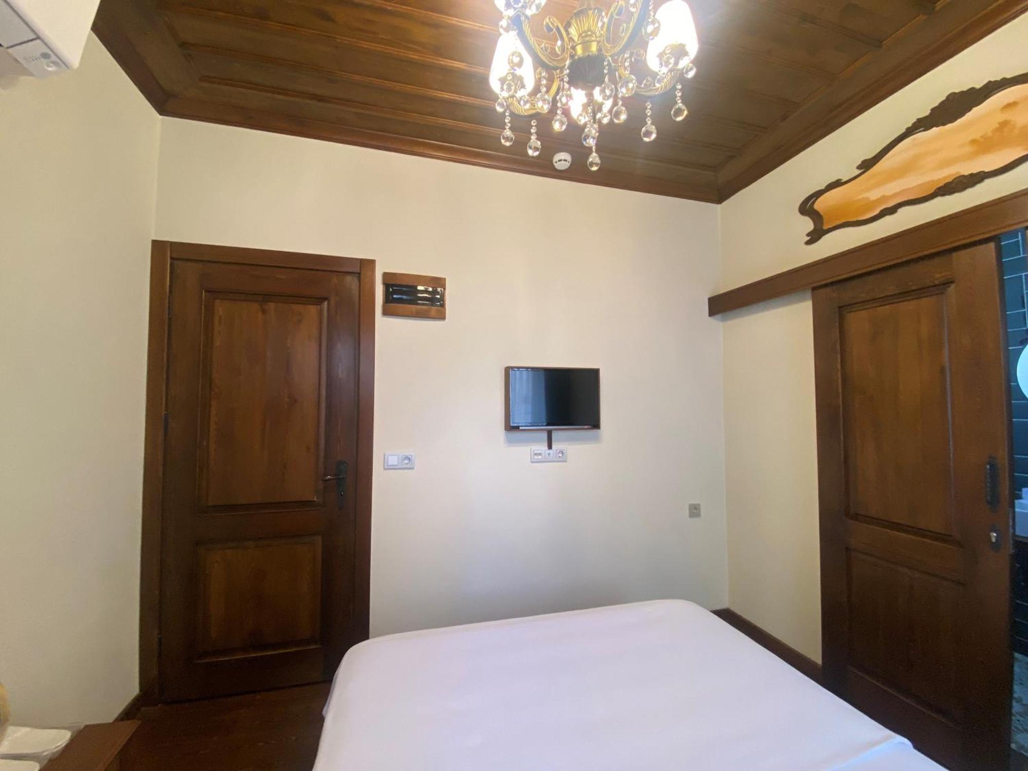Dionysos 1789 Boutique Hotel Foça Bagian luar foto
