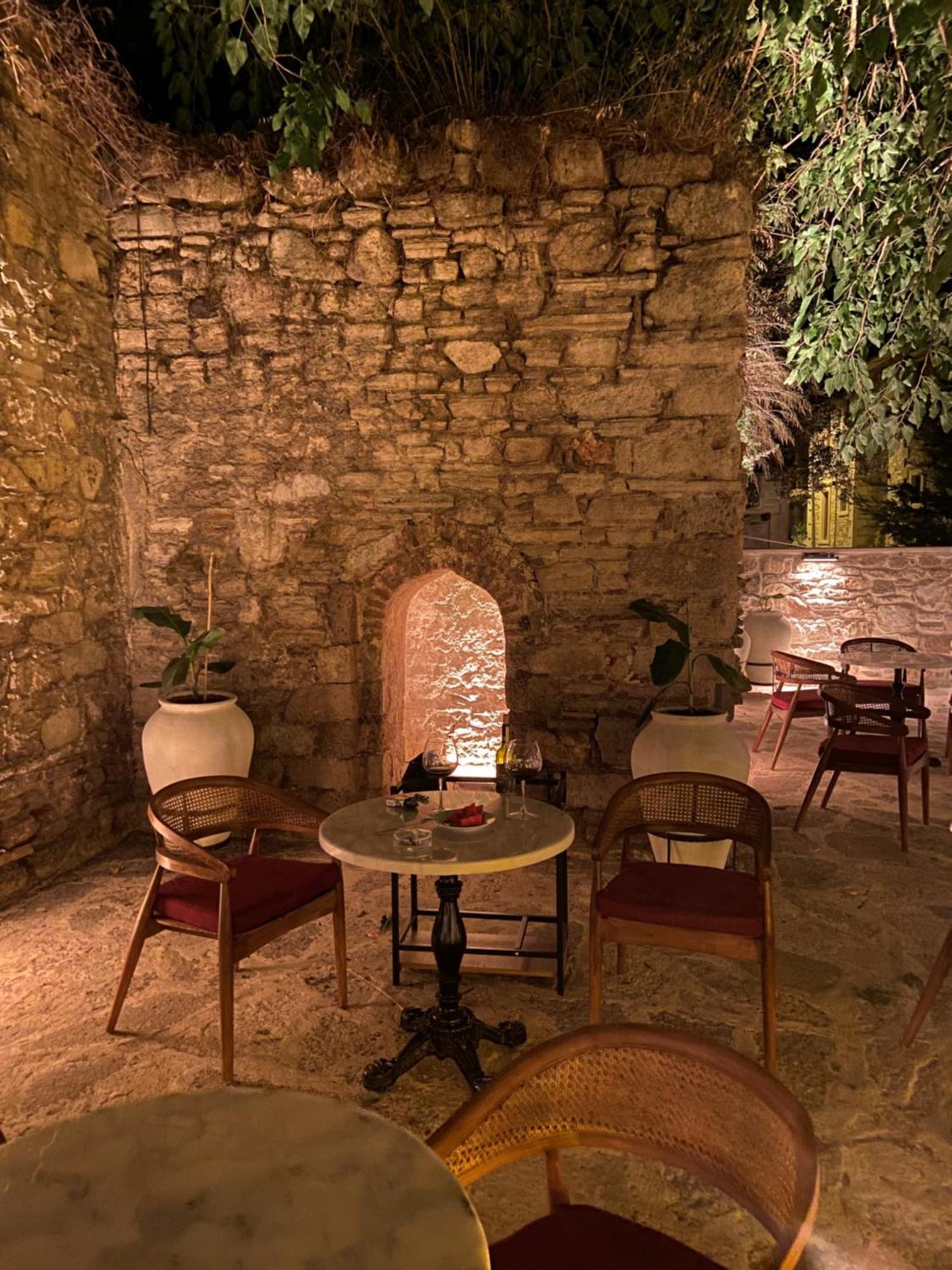 Dionysos 1789 Boutique Hotel Foça Bagian luar foto